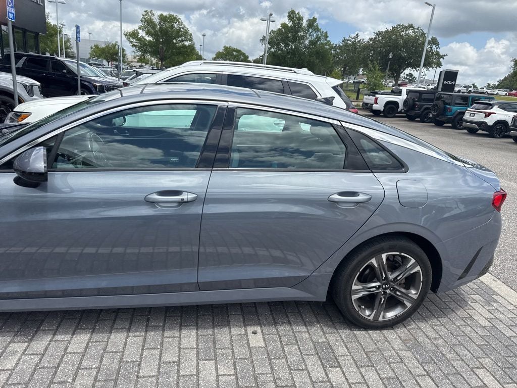 2021 Kia K5 EX