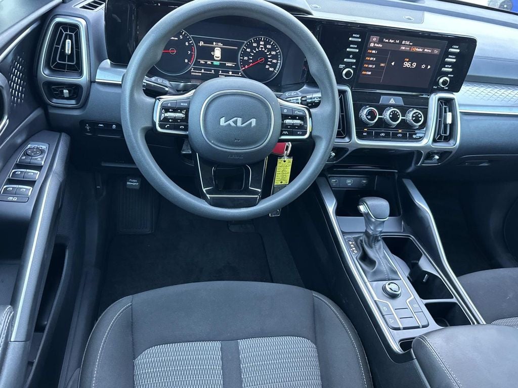 2023 Kia Sorento LX