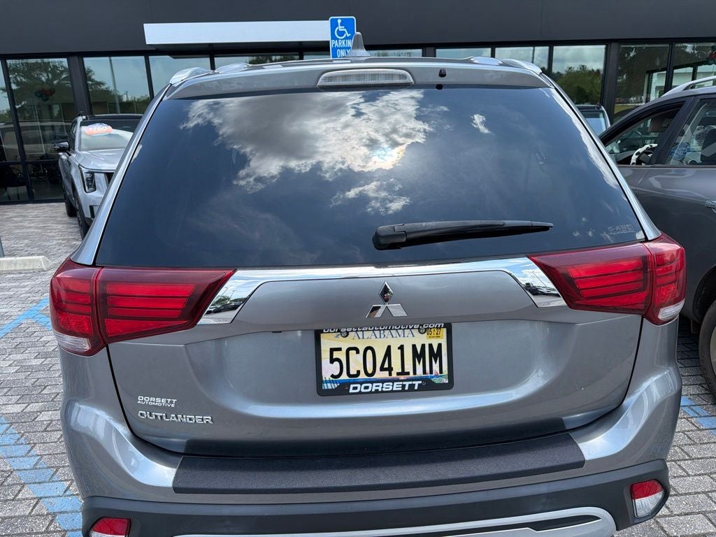 2020 Mitsubishi Outlander ES