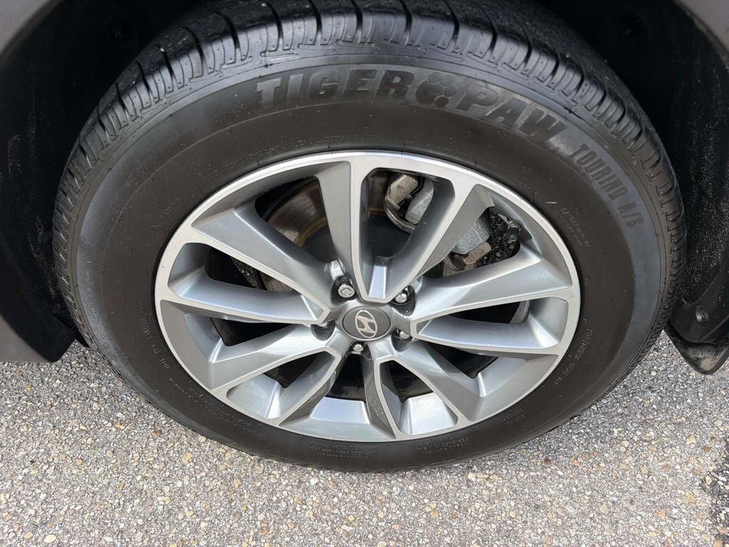 2018 Hyundai Santa Fe SE