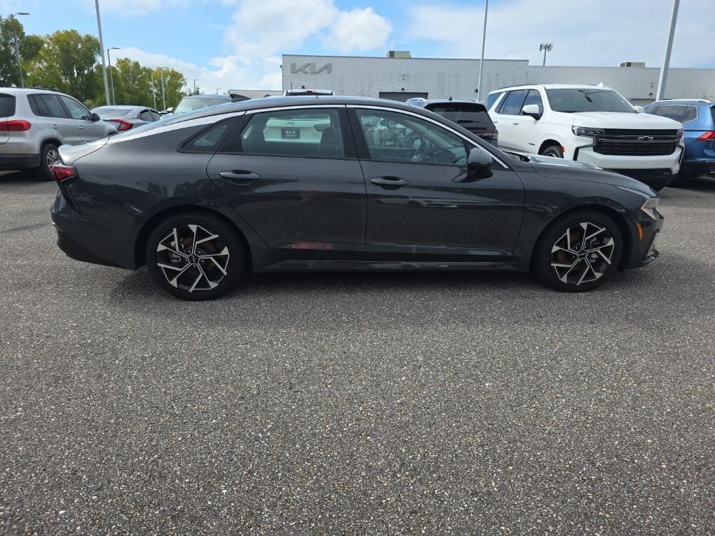 2025 Kia K5 EX