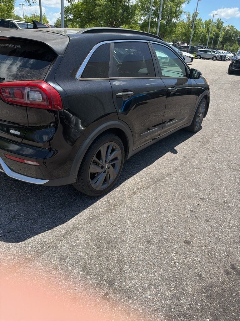 2017 Kia Niro EX Touring Launch Edition