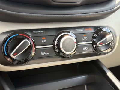 2025 Kia Soul LX Tech Package