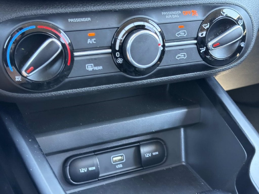 2025 Kia Soul LX Technology Package