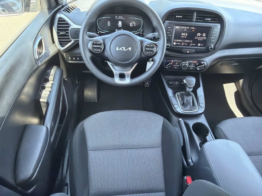 2025 Kia Soul LX Technology Package
