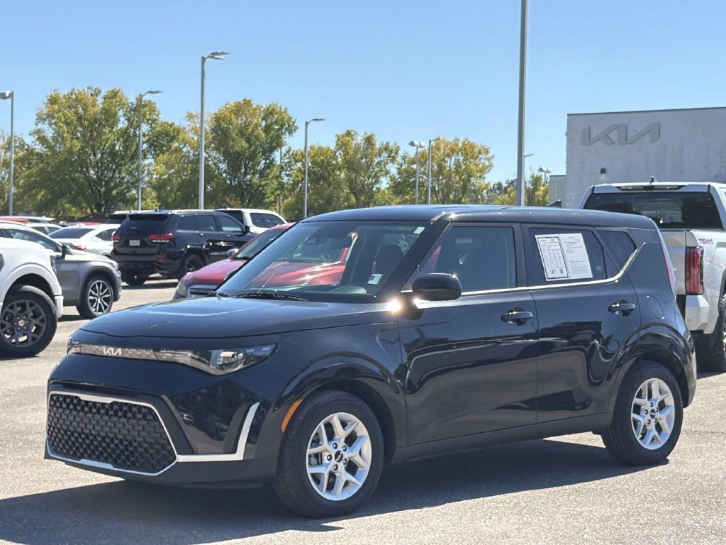 2025 Kia Soul LX Technology Package