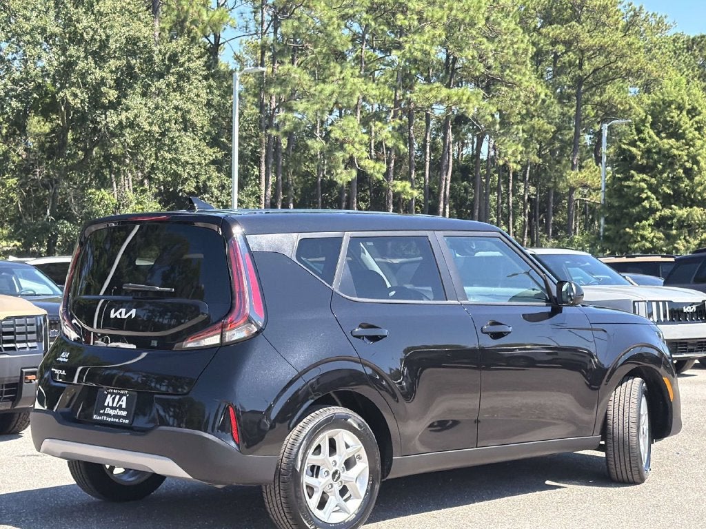 2025 Kia Soul LX Technology Package