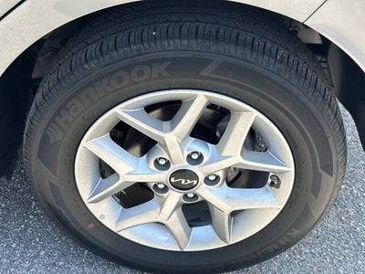 2025 Kia Soul LX Tech Package