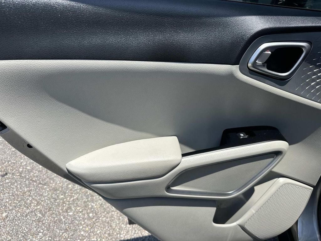 2025 Kia Soul LX Tech Package