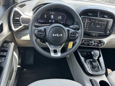 2025 Kia Soul LX Tech Package
