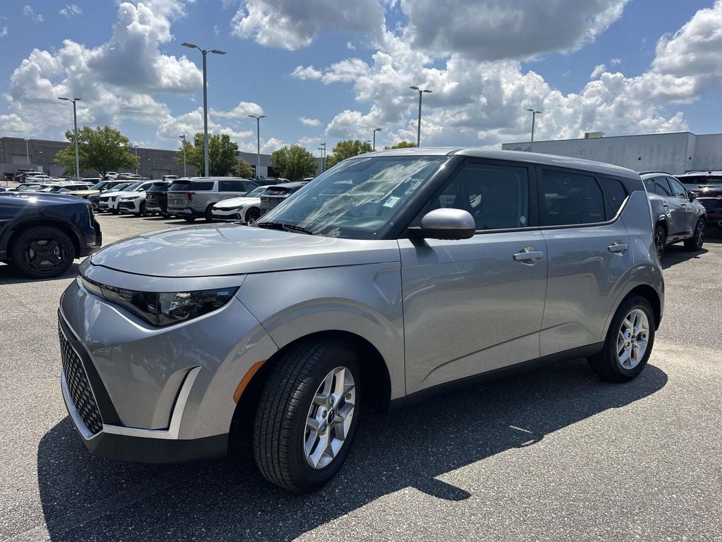 2025 Kia Soul LX Tech Package