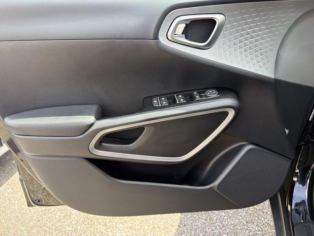 2025 Kia Soul LX Technology Package