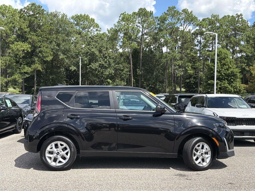 2025 Kia Soul LX Technology Package
