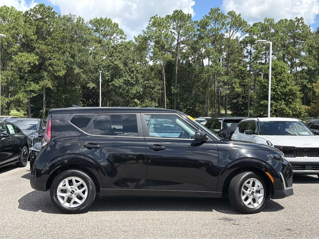 2025 Kia Soul LX Technology Package