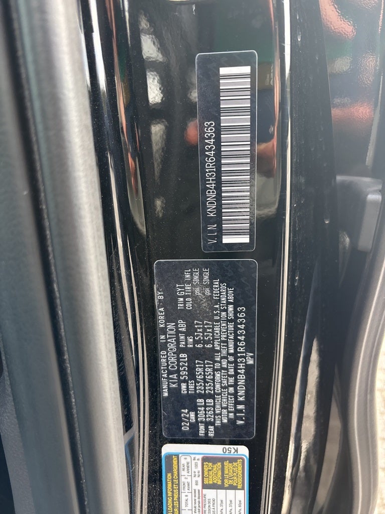 2024 Kia Carnival LX