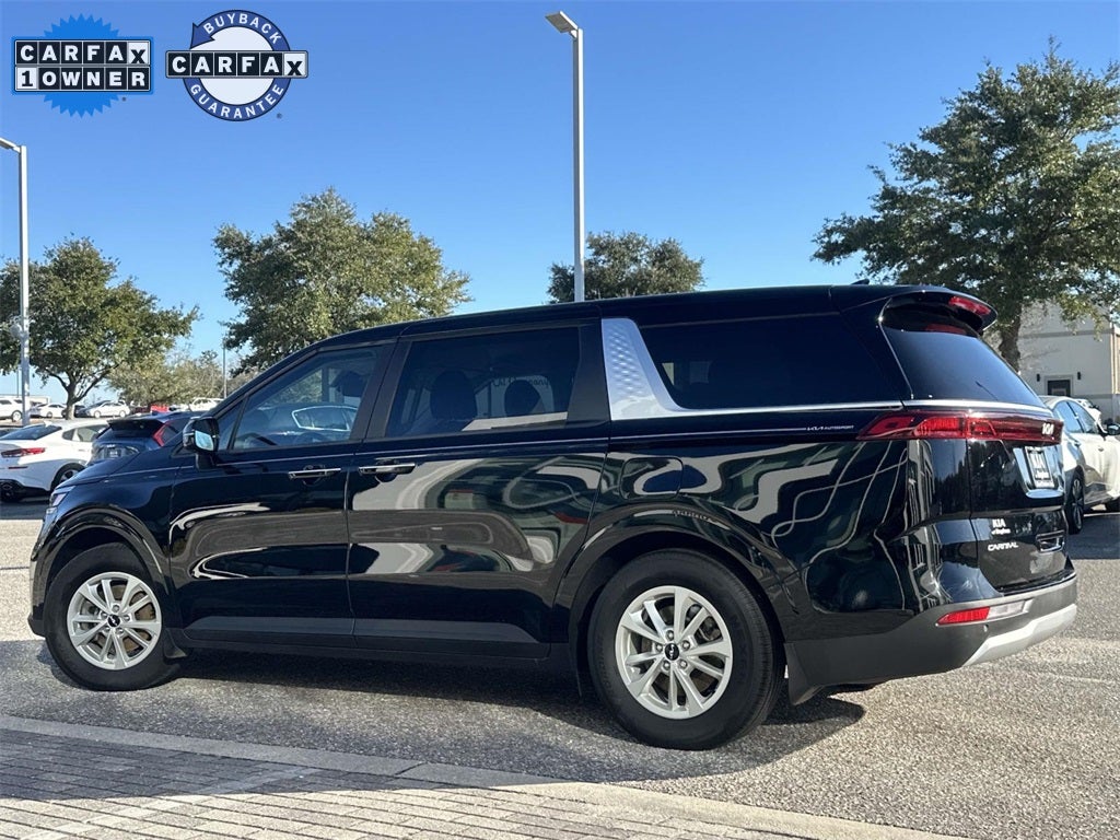 2024 Kia Carnival LX