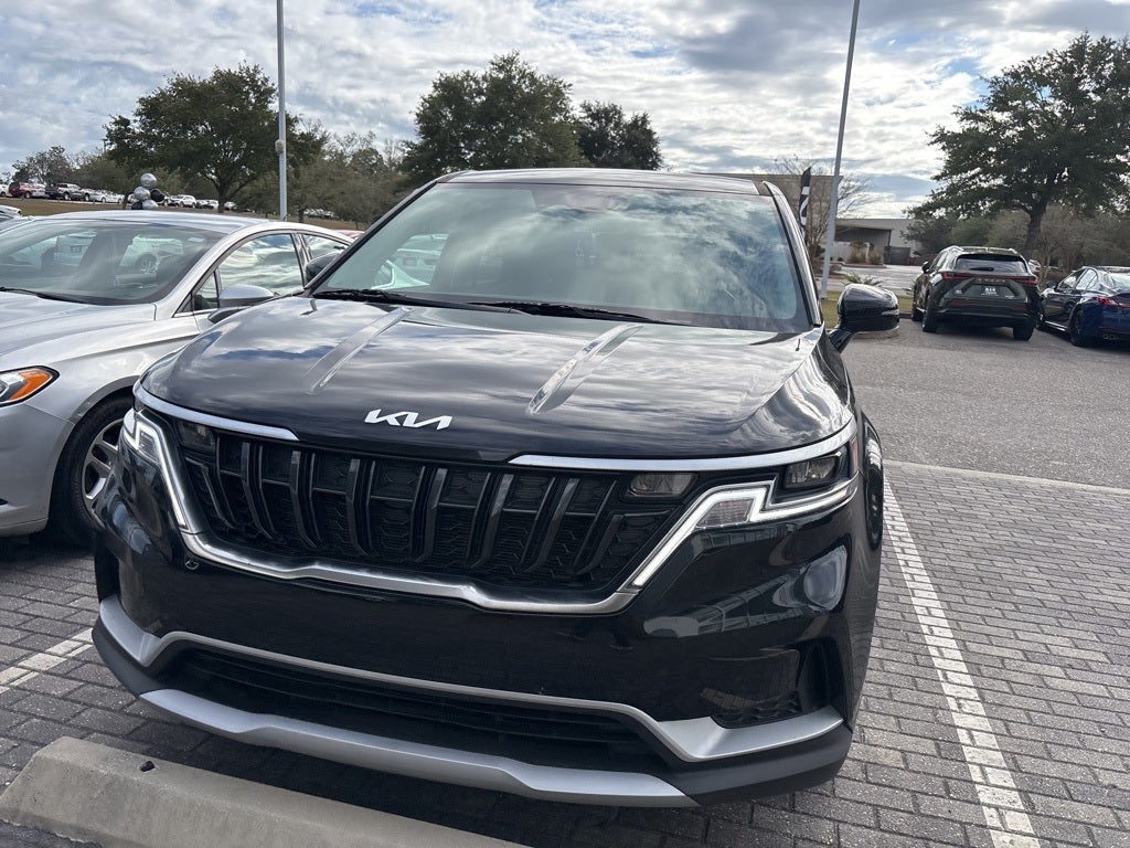 2024 Kia Carnival LX