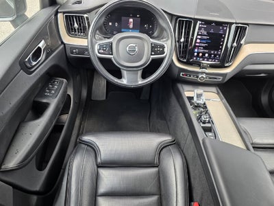 2022 Volvo XC60 B6 Inscription