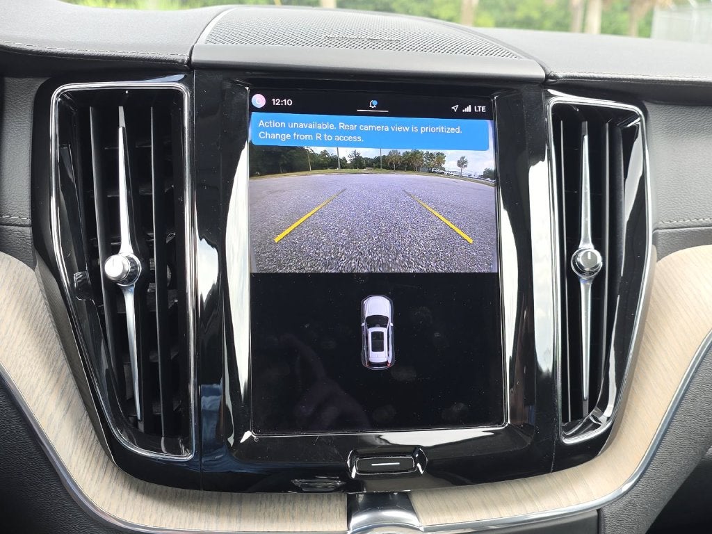 2022 Volvo XC60 B6 Inscription
