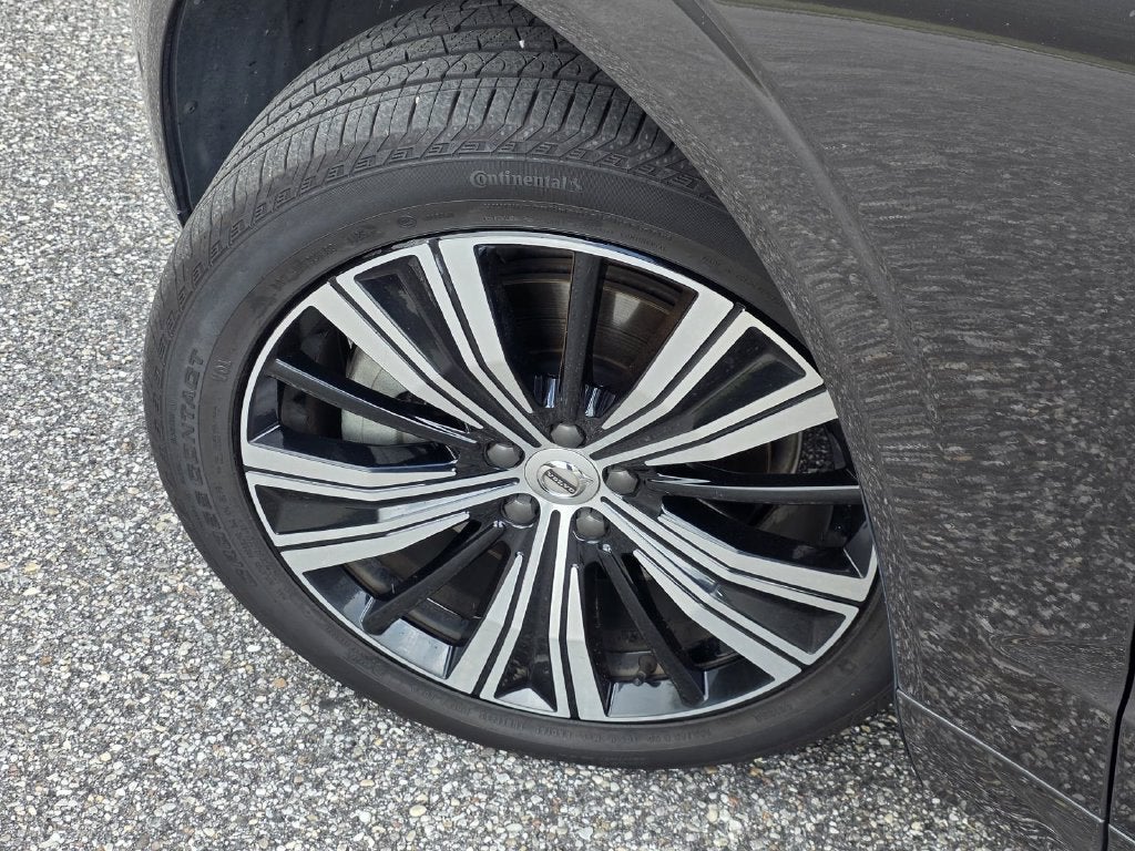 2022 Volvo XC60 B6 Inscription