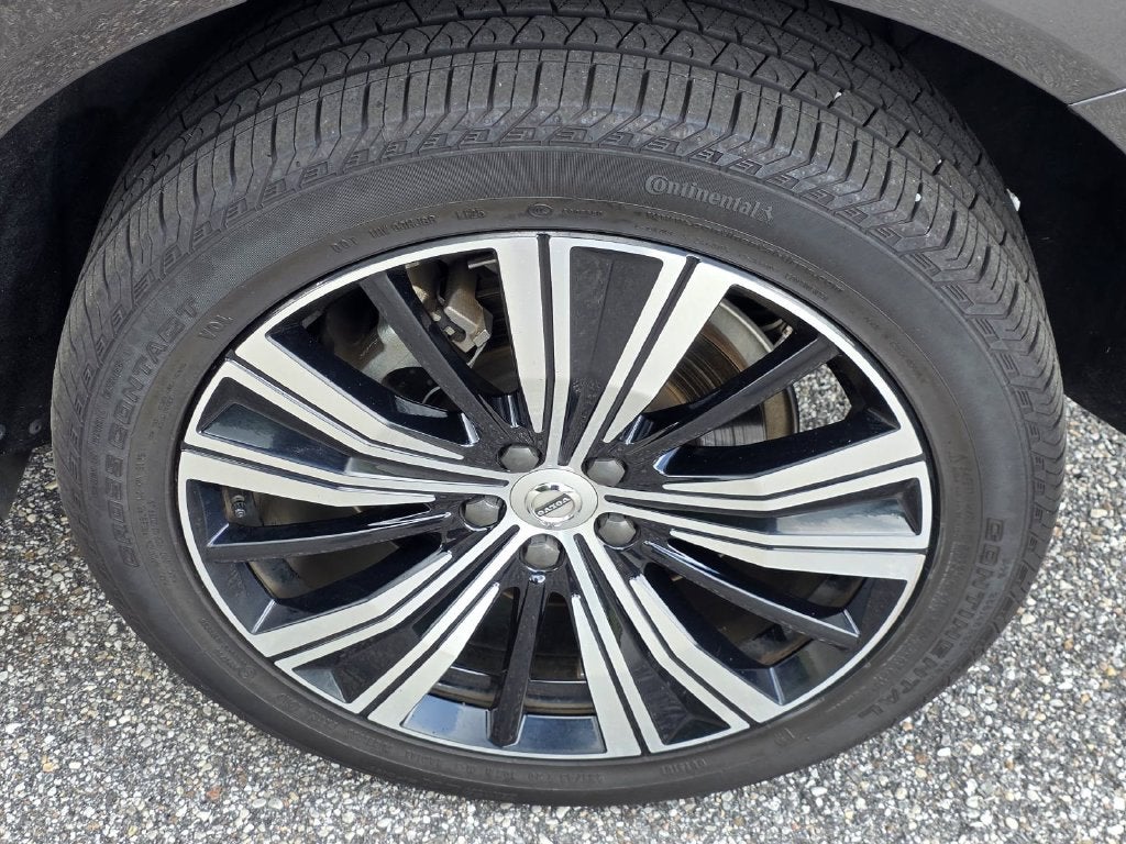 2022 Volvo XC60 B6 Inscription
