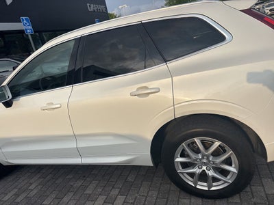 2018 Volvo XC60 T5 Momentum